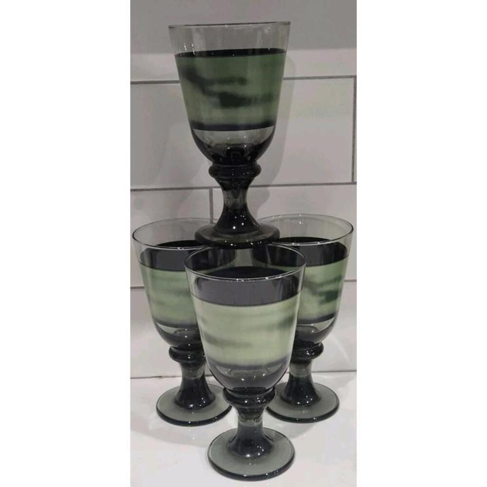Libbey Glass goblets in the Sango Nova Green Ice tea Set Of 4 Beautiful Vintage